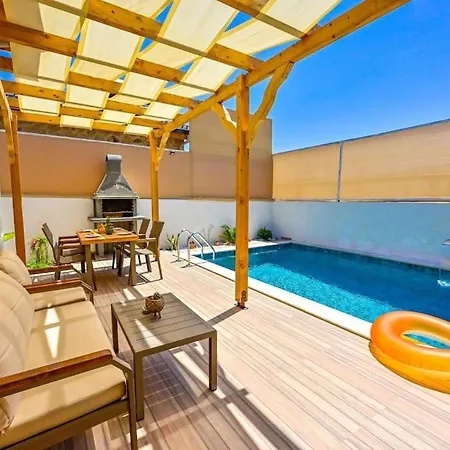 Canoezue 3 Villa *
